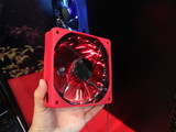 【Computex 2010】無螺絲機殼風扇、硬碟盒