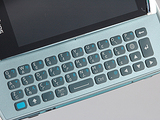 Sony Ericsson Vivaz pro 胖嘟嘟   QWERTY讓底盤更厚重
