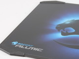 ROCCAT Alumic 最新款雙面遊戲鼠墊搶先玩
