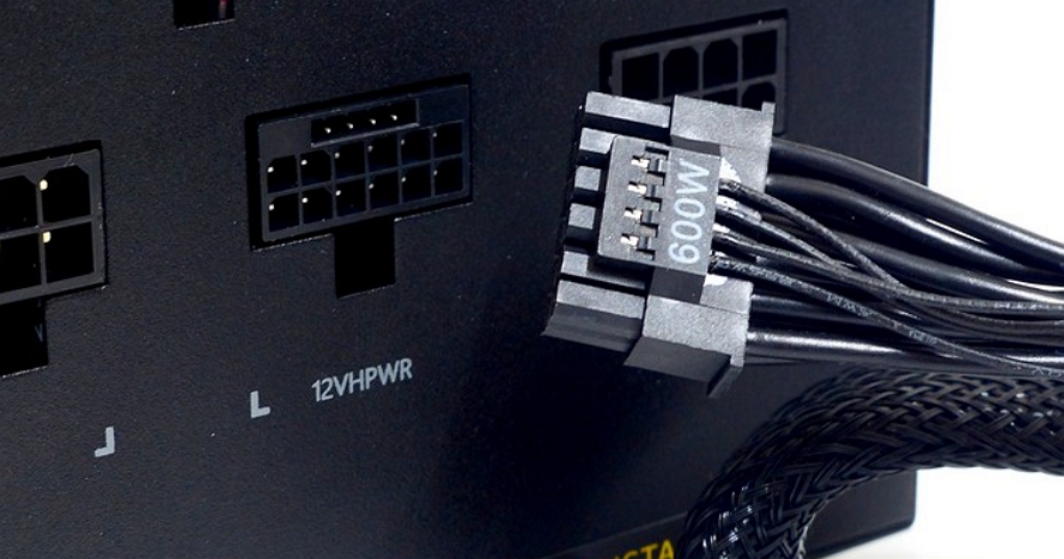 RTX 4090接頭燒燬案例陸續傳出,12VHPWR電源接頭真的「火了」!怎麼用才安全?