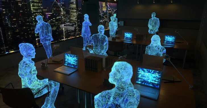 图片展示了多个透明的数字化人像坐在办公桌前，背景是暗色调的房间，墙上装饰有彩色灯光。