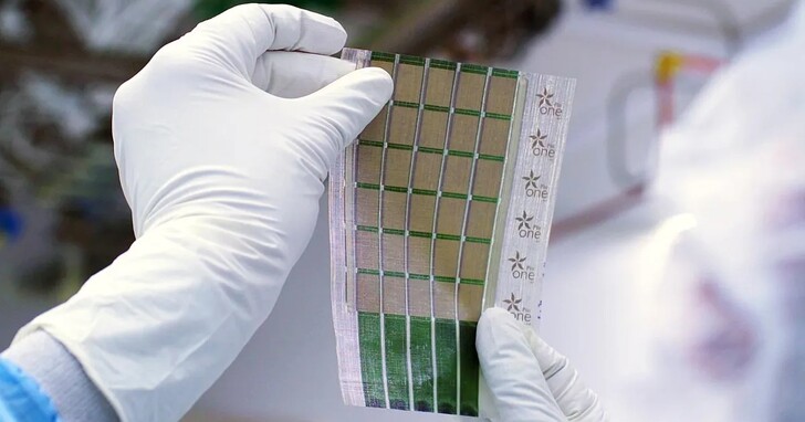 MIT開發出像紙張一樣的超薄太陽能電池，效率增加18倍，重量不到原來百分之一