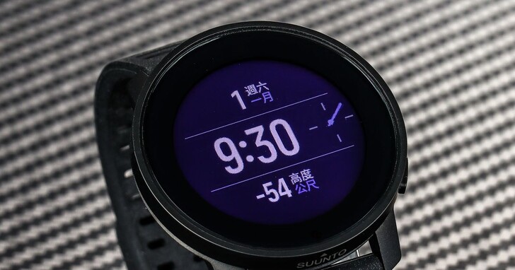 Sunnto 9 Peak Pro智慧手錶開箱評測：支援接收4大衛星系統，價格20,900元起