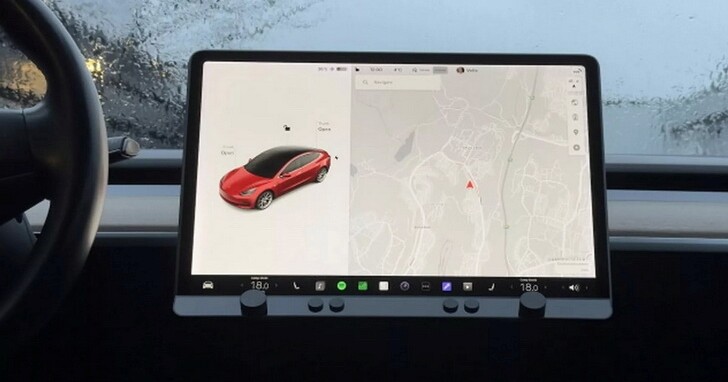 買了Tesla Model Y卻不習慣觸控螢幕？這個外掛幫你找回實體按鍵
