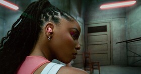 Beats Fit Pro 真無線運動耳機推出三款亮眼新色，售價 6,990 元