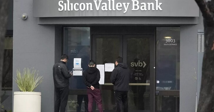 40年歷史、兩千億美元資產的矽谷銀行竟然只花一天半就倒閉，到底是怎麼回事？