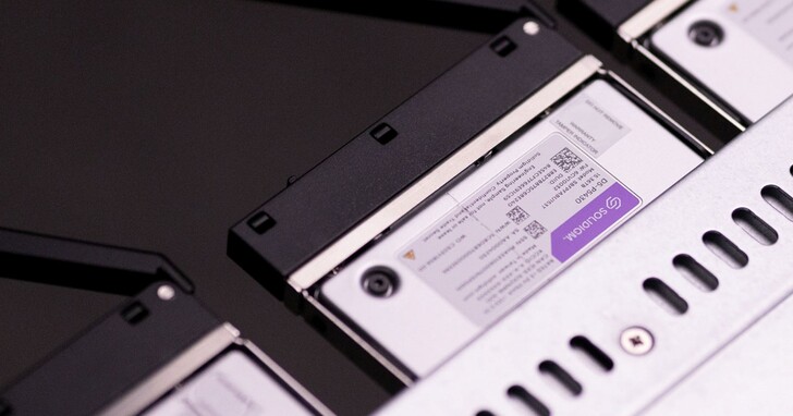 Solidigm推出D5-P5430資料中心SSD，採用QLC強調增加14%寫入壽命