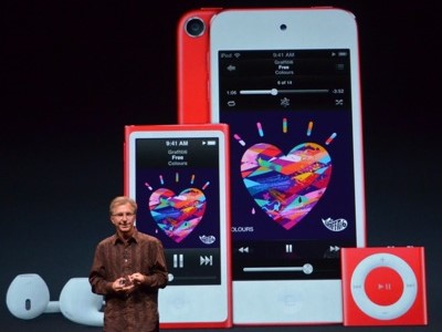 Apple 發表觸控螢幕的 iPod nano，螢幕、處理器升級還能照相的 iPod touch