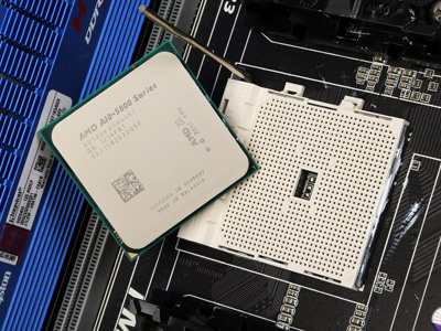 AMD 二代 APU 處理器 Trinity 上桌，FM2 新主機板採購重點整理