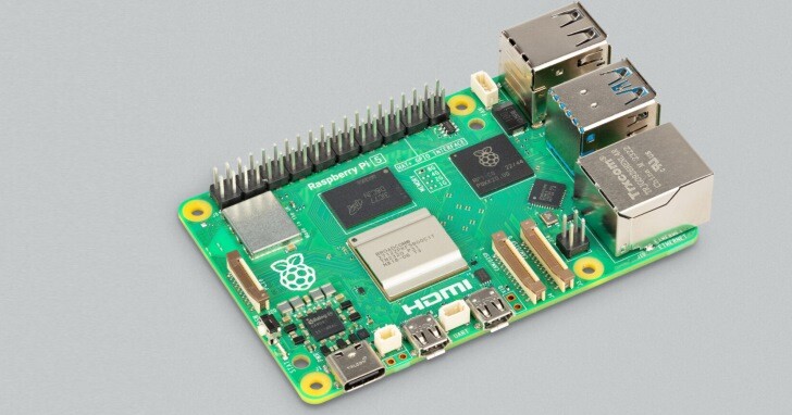 Raspberry Pi 5終於來了！效能更高、內建PCIe匯流排還有實體電源鍵