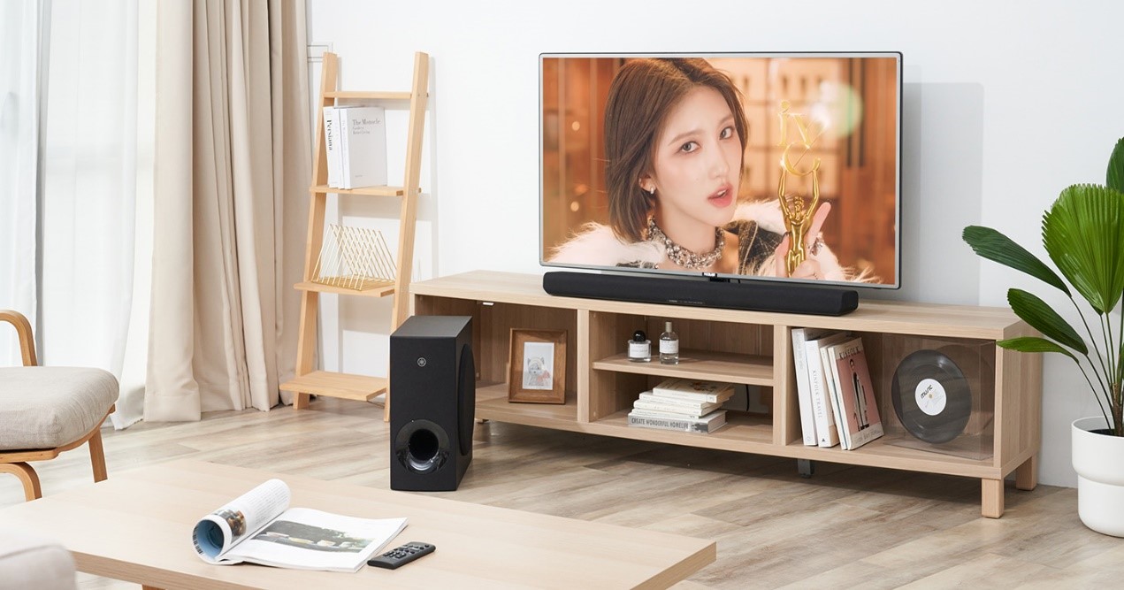 Yamaha Soundbar SR-B40A 評測：優秀聲學配置與 Dolby Atoms 加持，音效全面、包圍感十足
