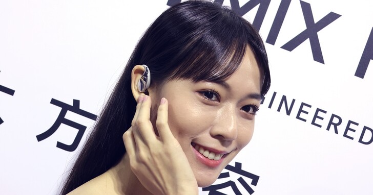 小米推出 Buds 5 入耳式耳機和首款 Xiaomi 開放式耳機