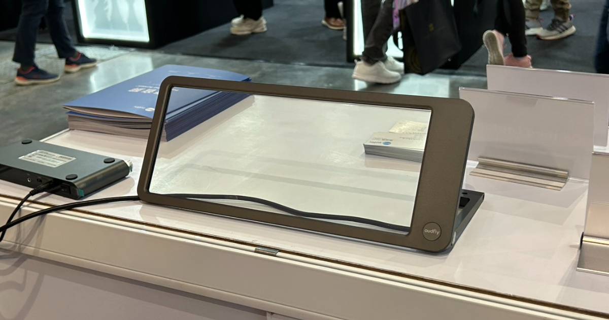 【COMPUTEX 2025】清聽聲學展示「聚音屏」定向發聲技術,打造聲音防窺、沒戴耳機也不怕打擾他人