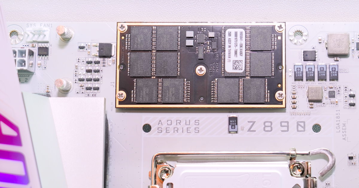 【COMPUTEX 2025】GIGABYTE發表CAMM2記憶體介面TACHYON主機板,多款背插與DGX Spark迷你AI超級電腦一起來!