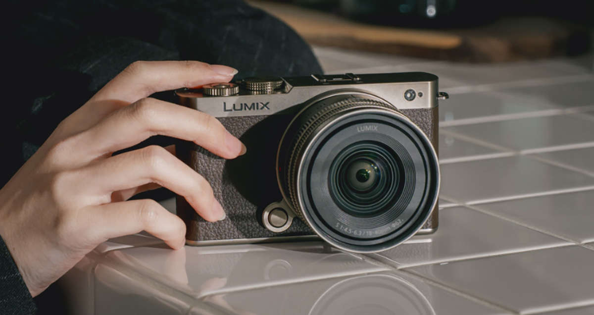 光影交錯的極致金屬美學:Panasonic 推出特殊新色「鈦金」版 LUMIX S9