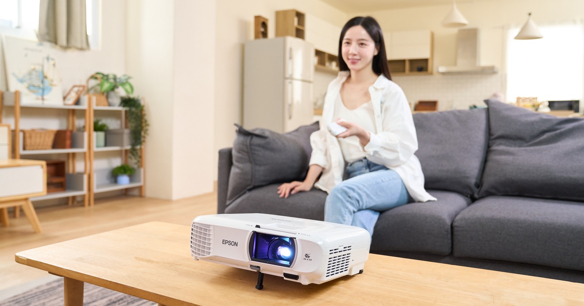 從會議室到客廳大畫面，Epson 全新商用投影機系列，為每一種「視界」量身打造！