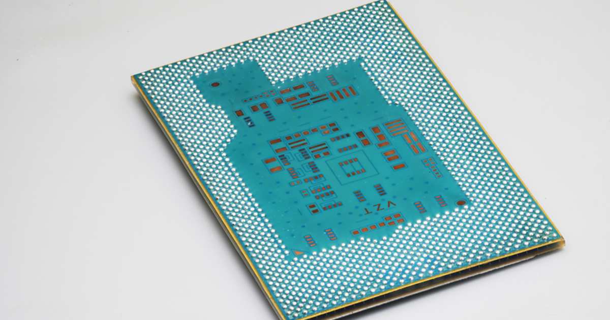 Intel 擬終止自研玻璃基板技術,改採外部成熟方案聚焦核心產品