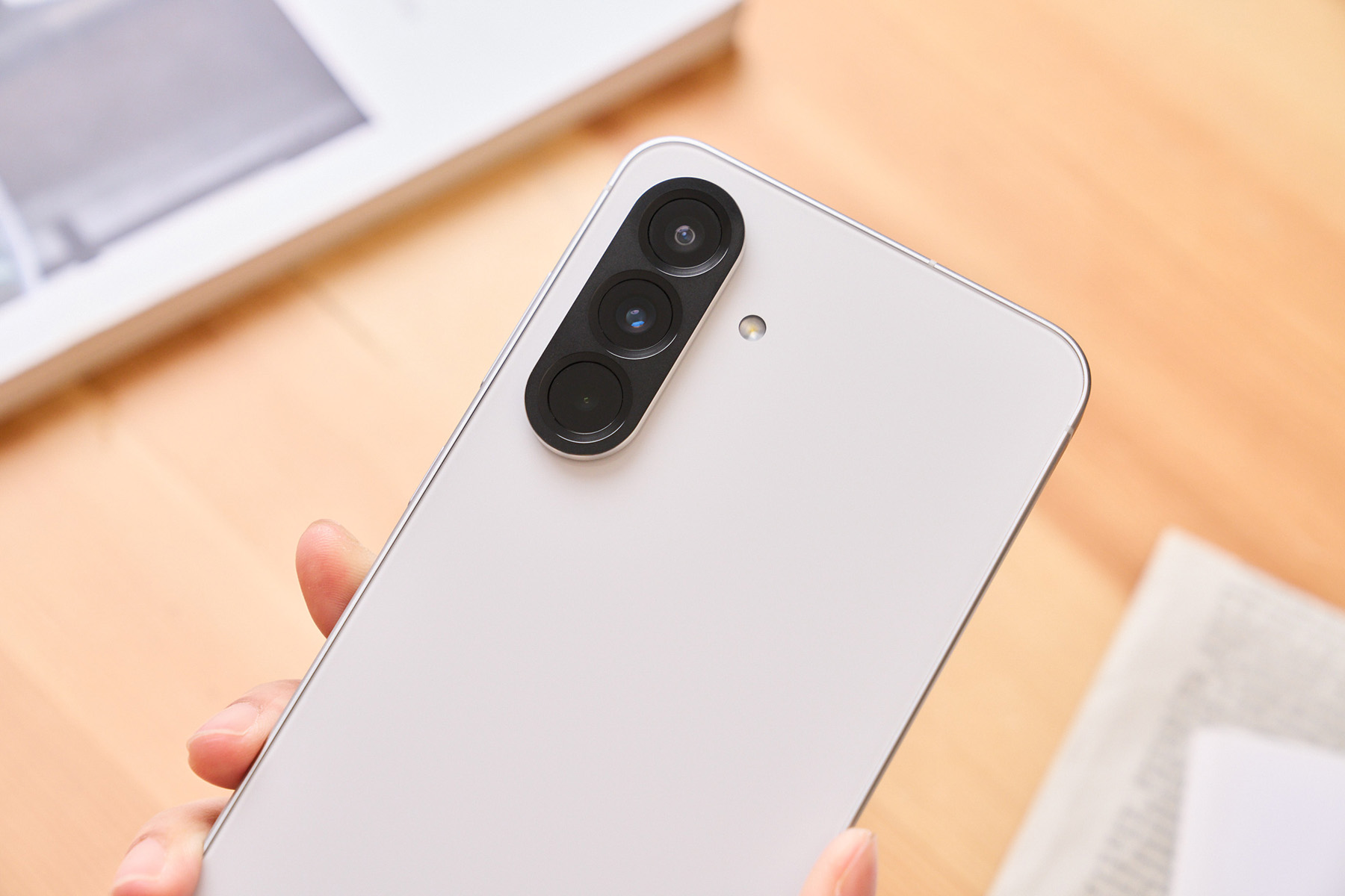全球智慧手機出貨量 Q2 年增 1%，三星靠中階 Galaxy A 系列穩住龍頭地位