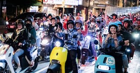Gogoro 十週年「百 GO 夜行」首度南下高雄，攜手在地文化打造電車夜騎盛典
