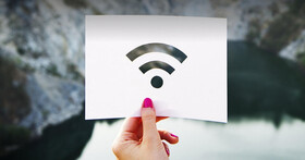 機上也能暢遊網路！長榮、華航、國泰、星宇免費 Wi-Fi 攻略大公開