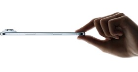 iPhone  Air 不怕彎？蘋果高層親自示範，揭密超耐用設計！