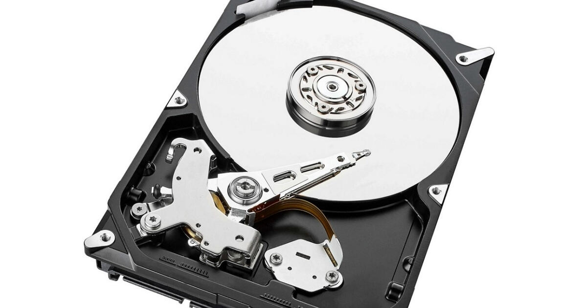 AI 伺服器把硬碟搶光了！傳統 HDD 交期拉長到兩年，資料中心改買大容量 SSD、QLC 快閃記憶體救急