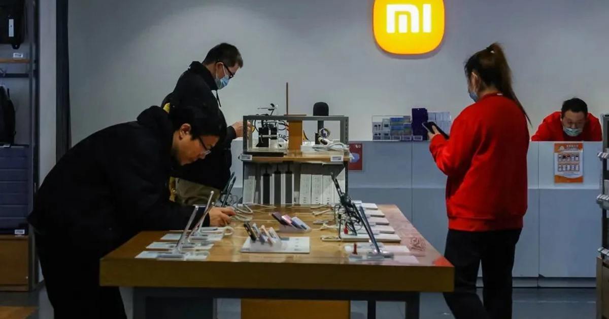 小米也撐不住：明年手機還會漲！記憶體價格大漲、供應吃緊是主因