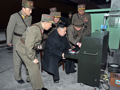 北韓領導者金正恩用 Logitech 軌跡球展開毀滅世界之旅