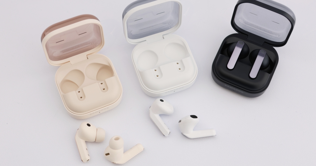 三星 Galaxy Buds4 系列正式亮相，整合 Gemini 與 Perplexity，打造最強耳邊 AI 助理