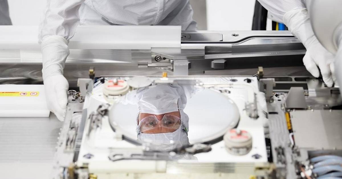 AI 需求發燒！三星砸 10 兆韓元狂買 ASML 曝光機，消費級記憶體降價恐遙遙無期