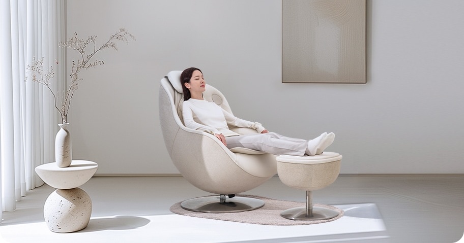 LG 跨足傢俱椅領域推出 Arte 多功能療癒椅！結合人體工學結構與 3D 立體滾輪技術，售價 $59,900 元