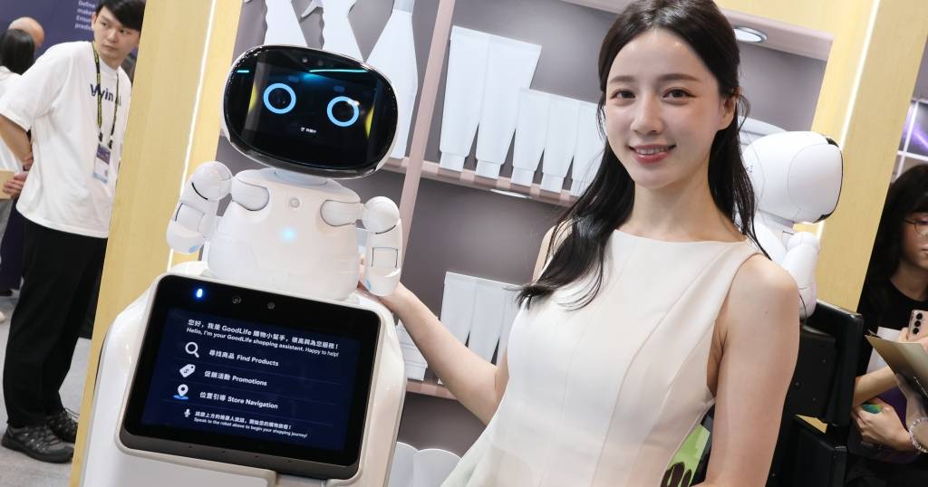 【COMPUTEX 2026】橘子 Vyin AI 整合 GenBI 與機器人，助品牌精準掌握消費者決策歷程