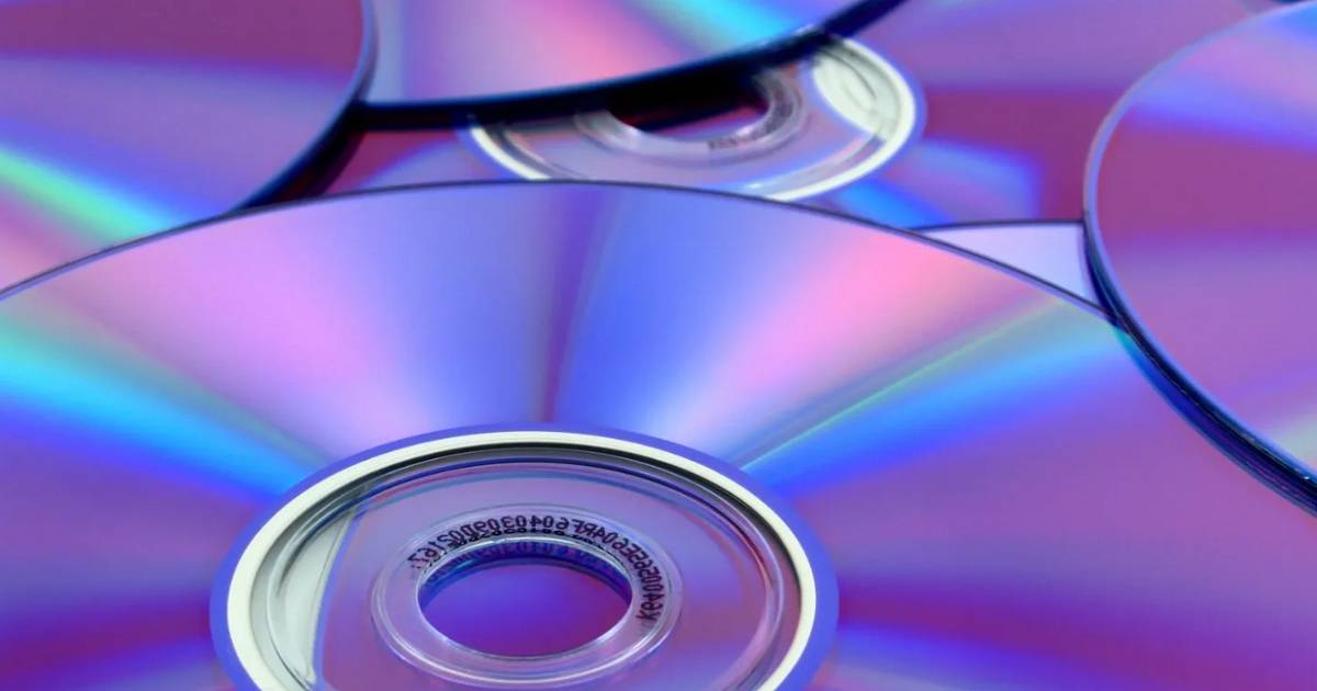 美國上半年 CD 銷量大增 16%：增速約為黑膠 7 倍，但購買者有一半以上根本沒有播放器