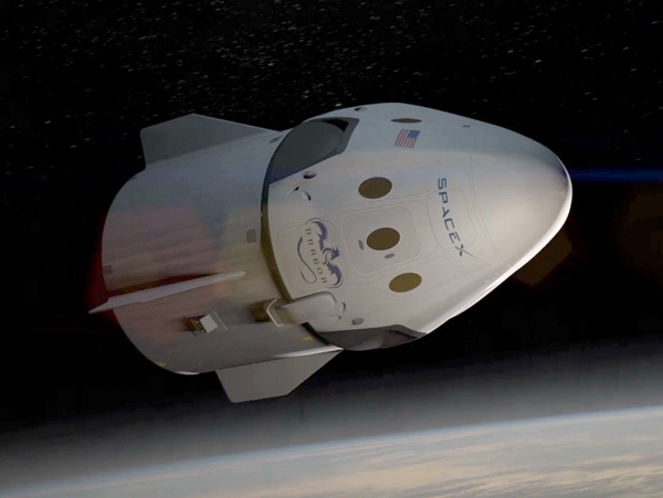 能精確降落在任何一個地方的可重覆使用太空船 Dragon V2  ！ Elon Musk 跨出載人航太史上的重要一步