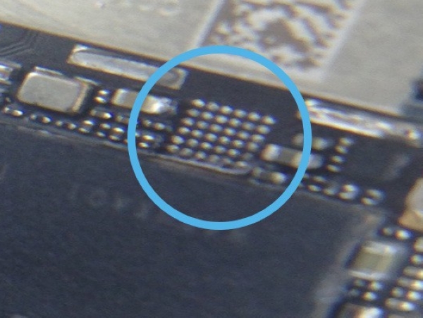 非蘋果認證充電器被證實會損壞 iPhone 電路 IC