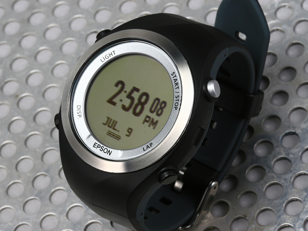 汗水實測！EPSON Runsense SF-710S 專業鐵人 GPS 手錶