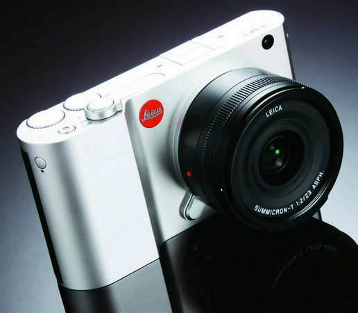 Leica T 向消費級相機靠攏，支援Wi-Fi，觸控，但價格依然昂貴