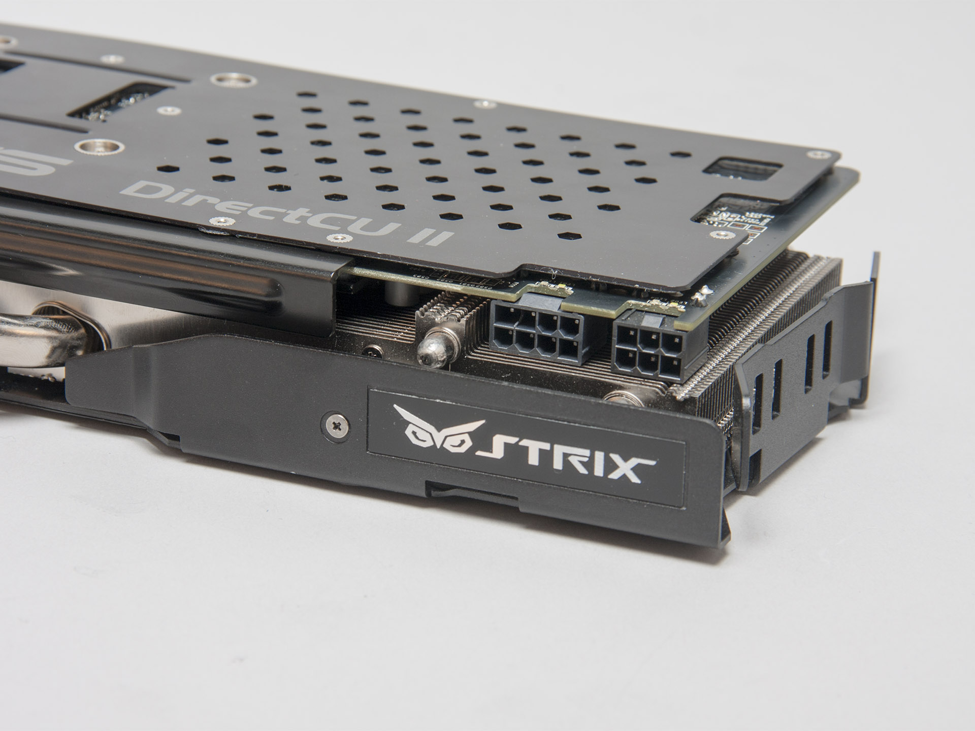 華碩 Strix GTX 780 顯示卡，風扇自動停轉靜音設計