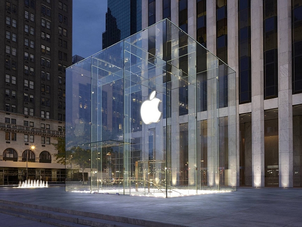 紐約第五大道的蘋果旗艦店，那個玻璃立方體不為人知的故事