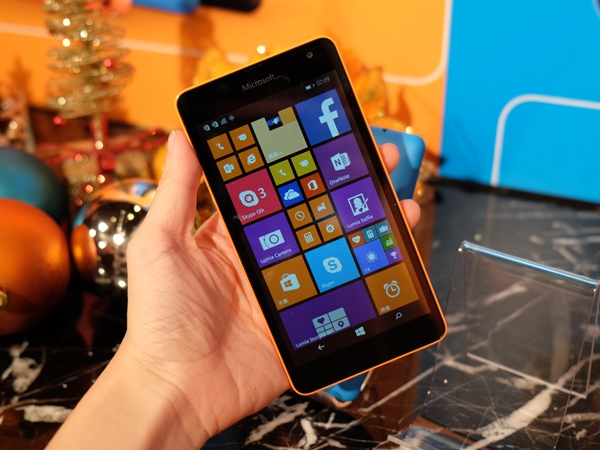 台灣首款以微軟命名的手機 Lumia 535 登場，入門價不到五千