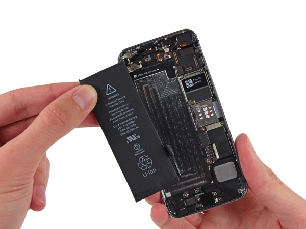 國外網友教你怎麼自己更換iPhone 6的電池不求人