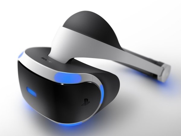SONY公開VR虛擬實境系統Project Morpheus原型機，搭載Full HD LED／120fps螢幕、未來將支援PS4連動