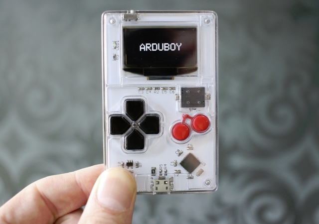 將Arduino 變成Game Boy，還可自行設計遊戲的Arduboy