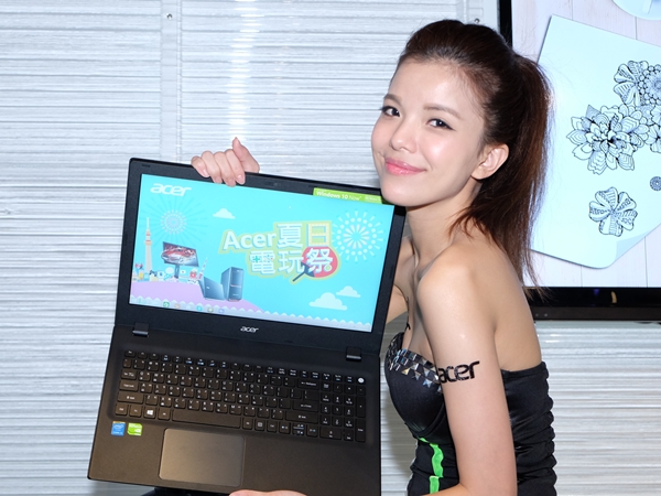2015 台北電腦應用展：宏碁推遊戲筆電、曲面螢幕、二合一平板筆電