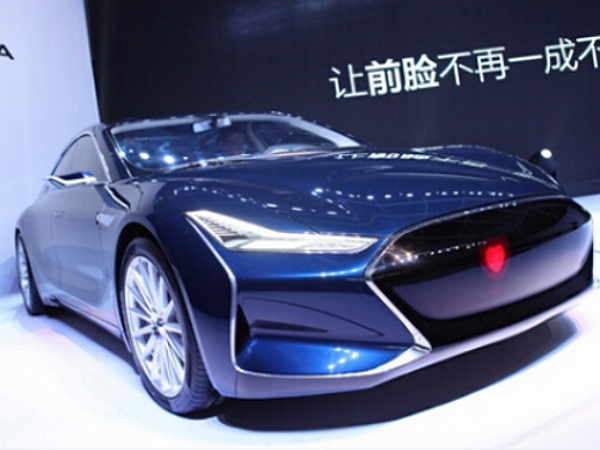 新創公司演鬧劇，「中國版 Tesla」被批用 PPT 造車