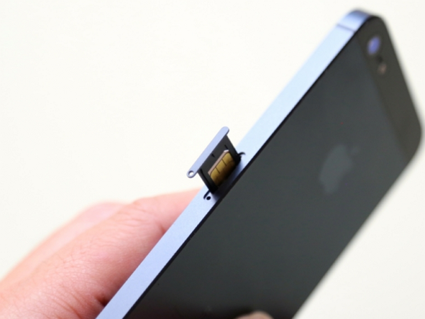 未來 iPhone 將內建 SIM 卡，蘋果變身通訊商