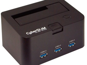 CyberSLIM S1-U3H，外接座附贈 USB 3.0 Hub