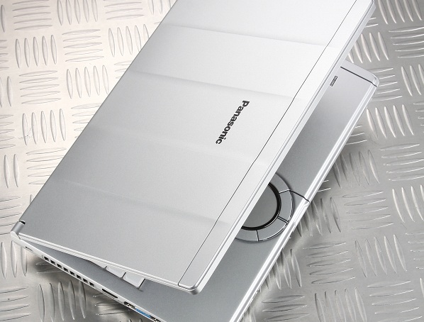 Panasonic Toughbook CF-SX4 評測：輕盈、堅固、耐用，菁英商務人士最愛筆電
