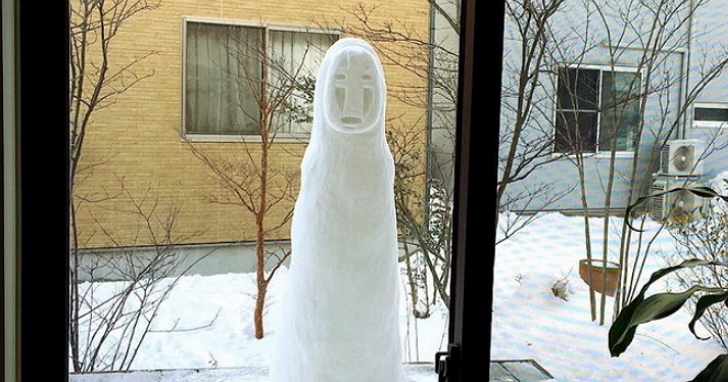 高手藏民間！日本大雪之後，網友分享的這些街頭雪人照簡直都是大師級的作品