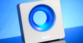 優雅外型融入居家生活，支援 Alexa 與 IFTTT 的 Asus Blue Cave 無線路由器